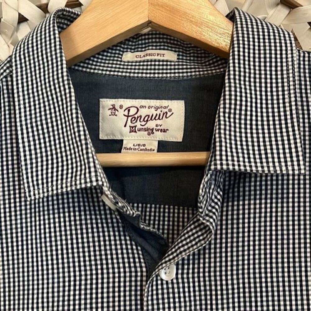 An Original Penguin navy and white checkered button down classic fit size large - Picture 3 of 6